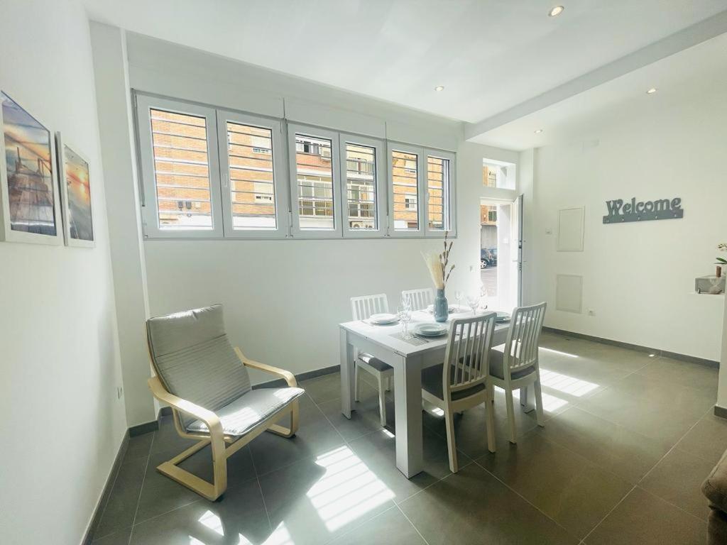 Apartamento Alhucemas Playa Málaga Exteriör bild