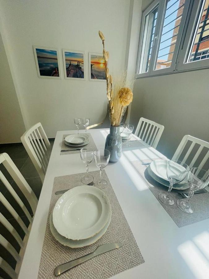 Apartamento Alhucemas Playa Málaga Exteriör bild